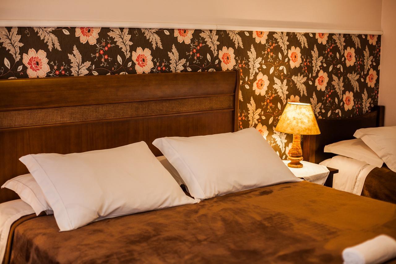 Pousada Betânia Gramado Quarto foto
