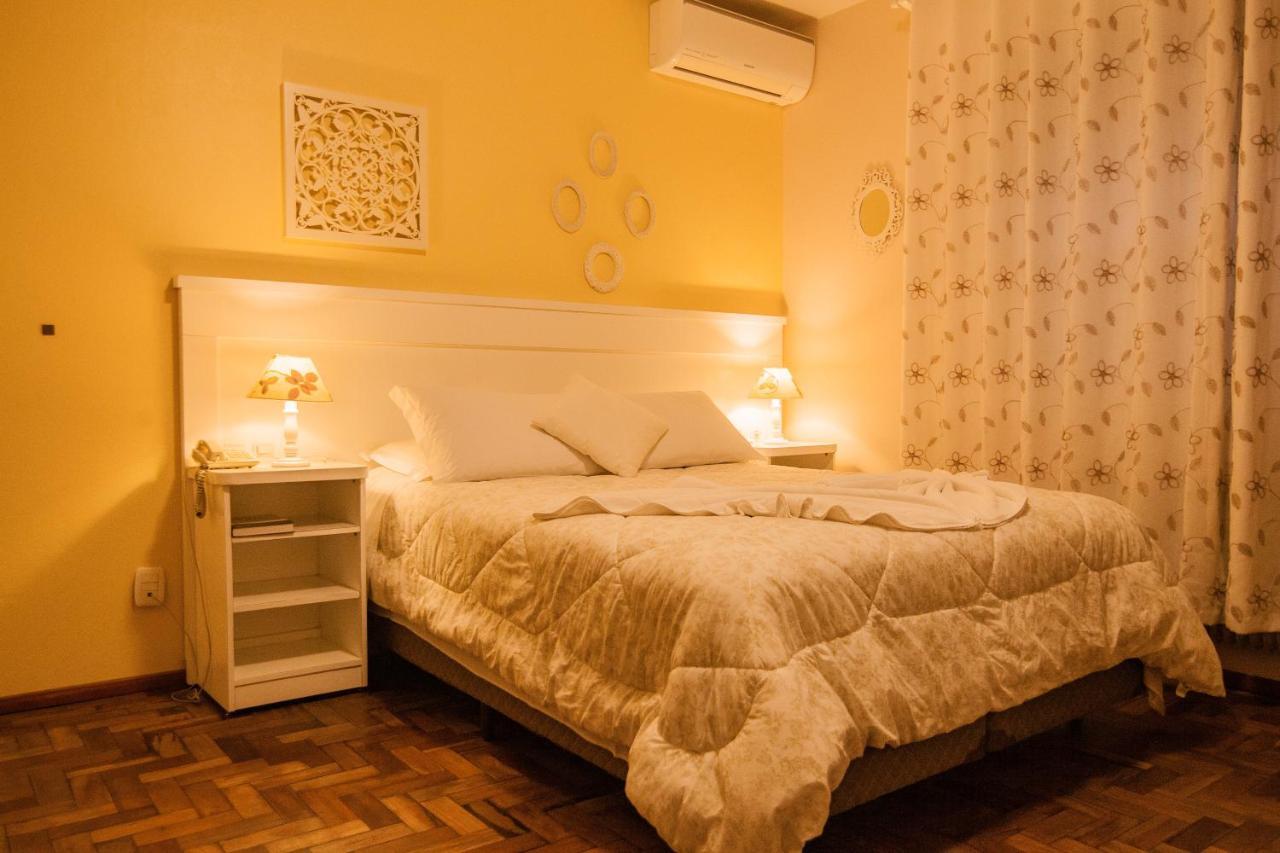 Pousada Betânia Gramado Quarto foto